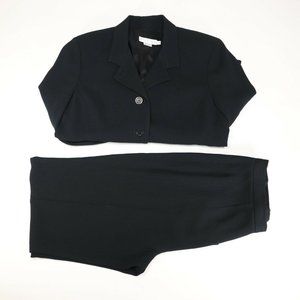 Garfield & Marks Women Black Suit Set Pants & Blaz